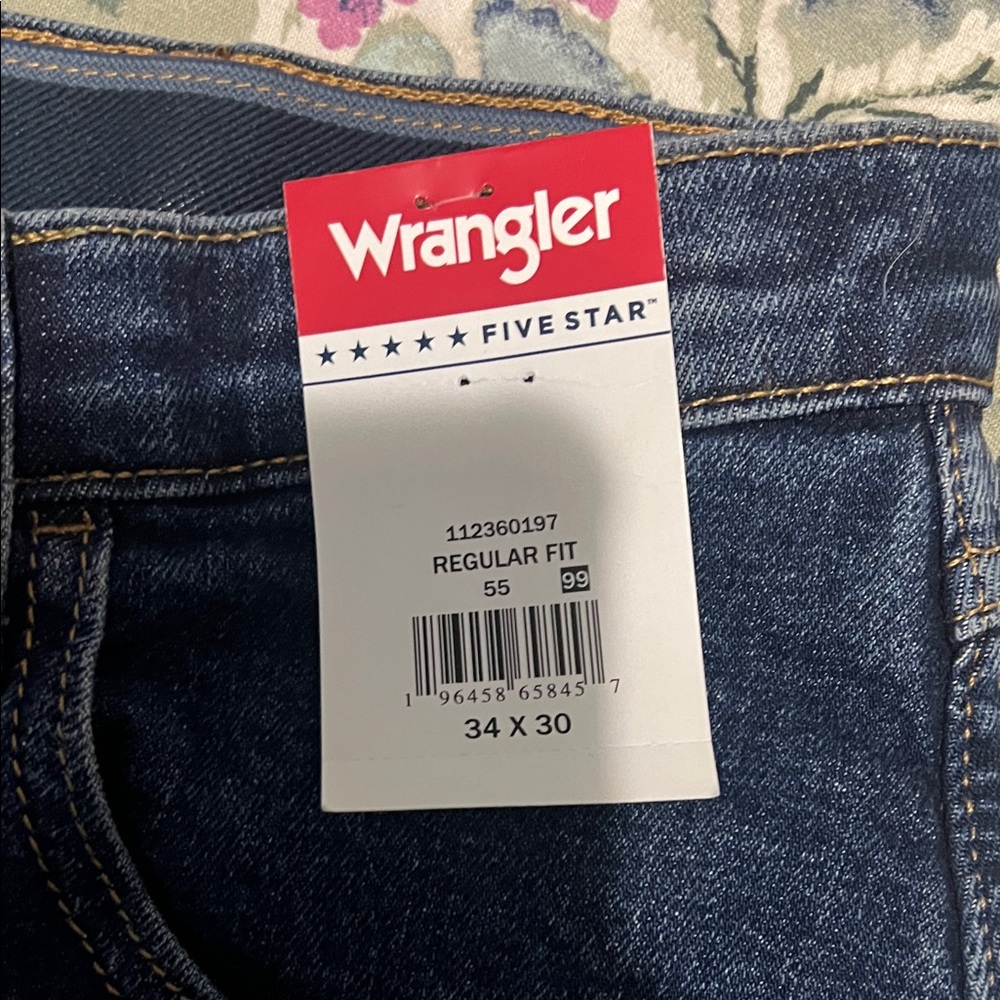 Wrangler Men's Performance Relaxed Jeans - Picture 2 of 7